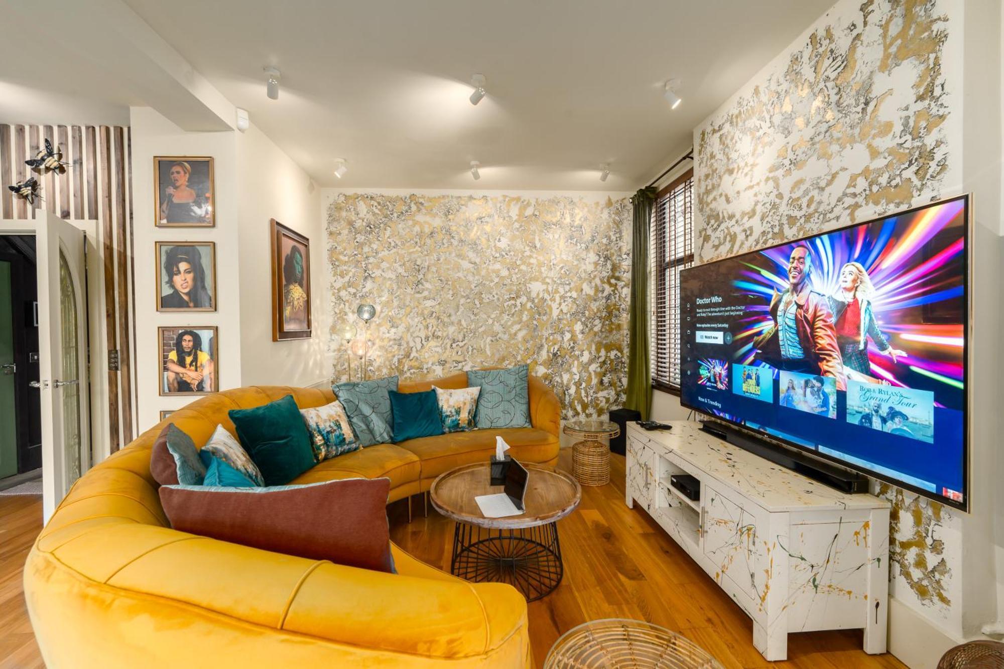 City Retreat, Spacious 4 Bed House, Games Room, Parking, Hot Tub & Bbq Κάρντιφ Εξωτερικό φωτογραφία