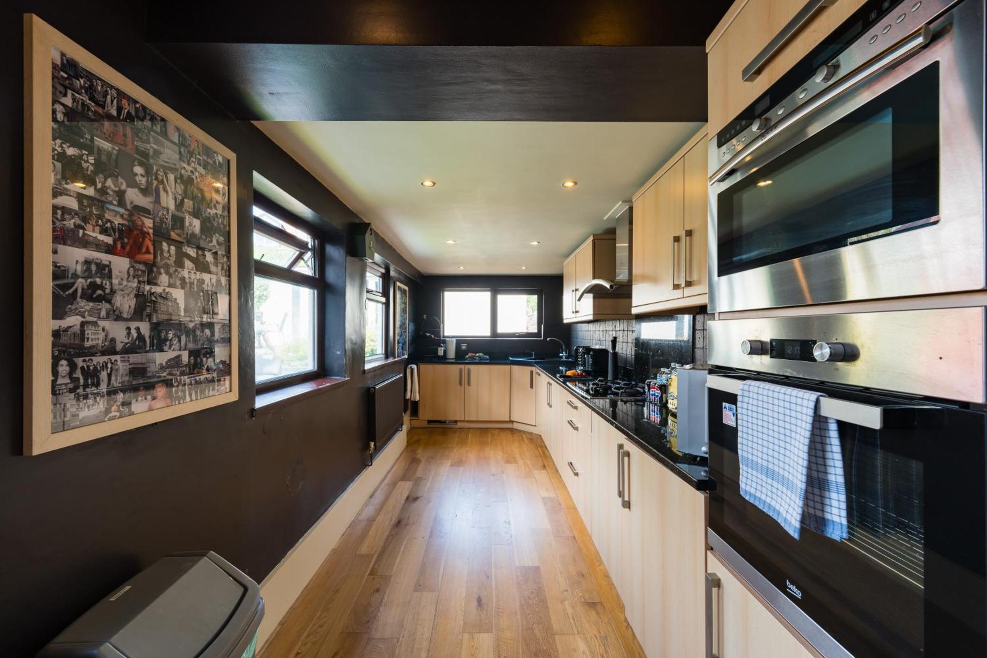 City Retreat, Spacious 4 Bed House, Games Room, Parking, Hot Tub & Bbq Κάρντιφ Εξωτερικό φωτογραφία