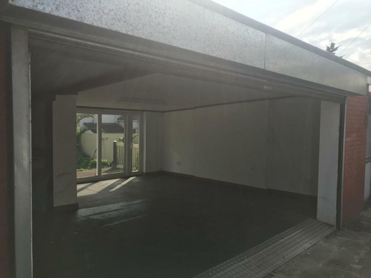 City Retreat, Spacious 4 Bed House, Games Room, Parking, Hot Tub & Bbq Κάρντιφ Εξωτερικό φωτογραφία